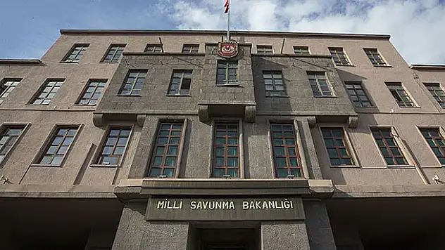 MSB: Şanlı bayrağımıza uzanan kirli eller kırılır