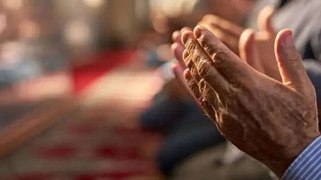 Mübarek üç aylar başlangıcı ne zaman? Diyanet'e göre Recep, Şaban, Ramazan ayı takvimi...