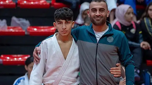 Mücahit Alıcı'dan bronz madalya