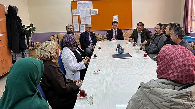 Müdür Konuk okul incelemelerine devam ediyor