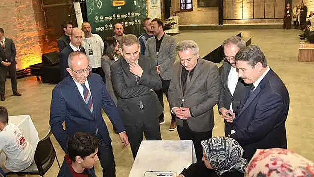 Müdür yiğit, Meram Akıl Zeka Oyunları ödül törenine katıldı