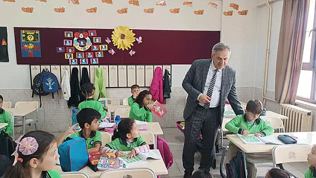 Müdür Yiğit okul ziyaretlerine devam ediyor
