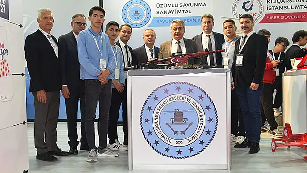 Müdür Yiğit Savunma Sanayi Fuarına katıldı