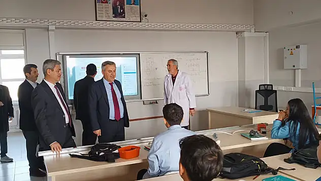 Müdür Yiğit, Selçuklu ilçesinde okul ziyaretinde bulundu