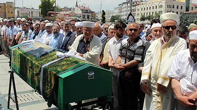Müftü Ali Okutan'a son görev