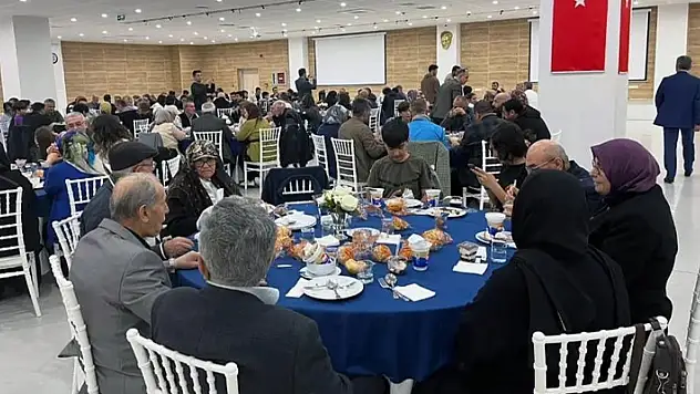 Muğla'da, Konyalılar ve Karamanlılar iftarda buluştu
