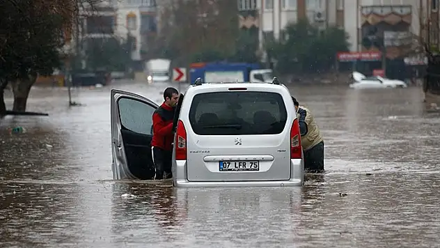 Muğla ve Antalya kıyıları için sağanak uyarısı
