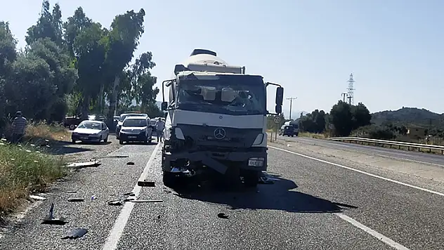 Muğla'da beton mikseri ile yolcu minibüsü çarpıştı: 1 kişi öldü, 12 kişi yaralandı
