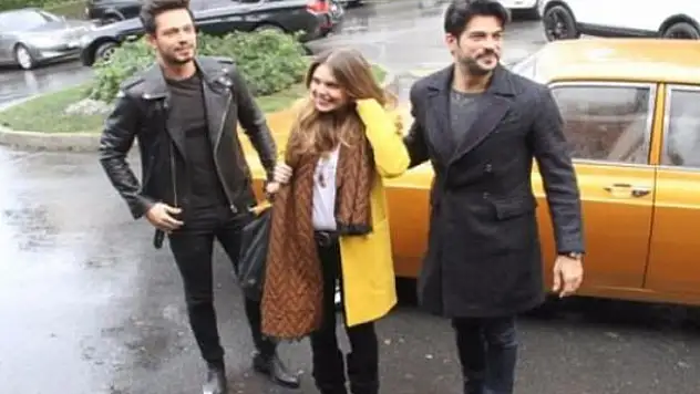 Murat Boz ve Burak Özçivit yolda kaldı!