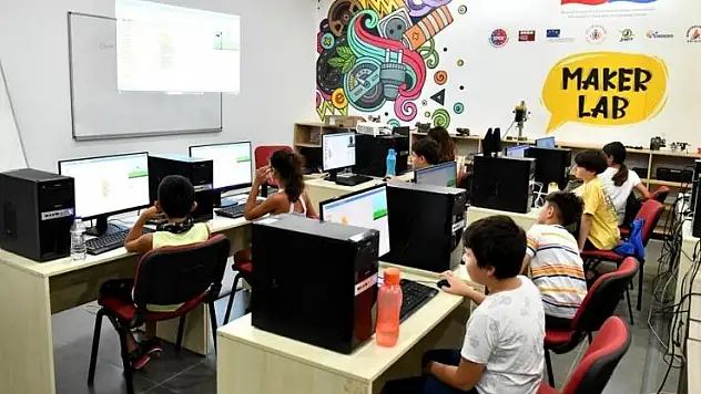 Muratpaşa'da robotik kodlama eğitimi başlıyor