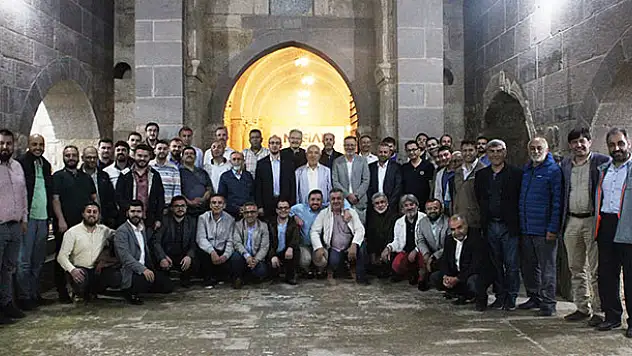 MÜSİAD'ın dünü ve bugünü konuşuldu