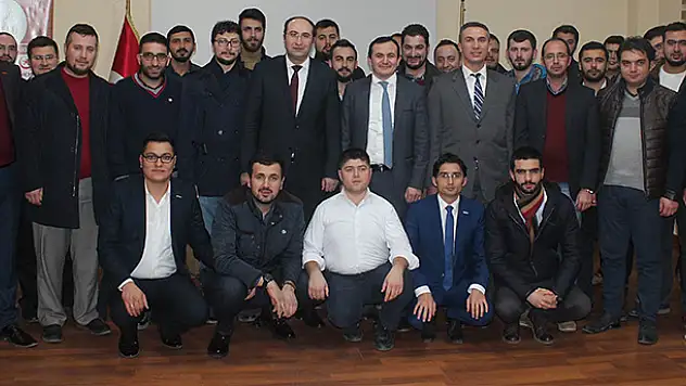 MÜSİAD'ta Tecrübe Paylaşım Programları Sürüyor