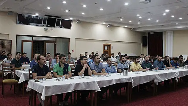 MÜSİAD üyelerine 'Stratejik Yönetim' konferansı