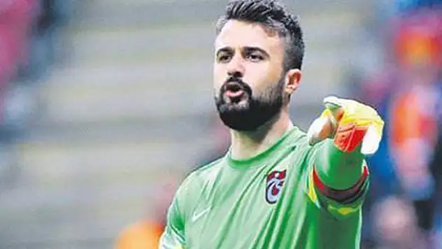 Muslera gidiyor Onur geliyor