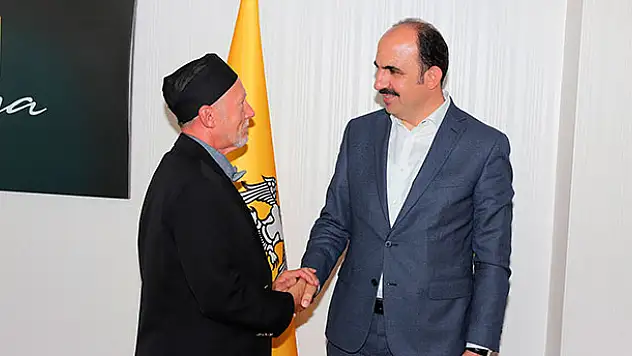 Müslüman olan İngilizler eğitim için Konya'da