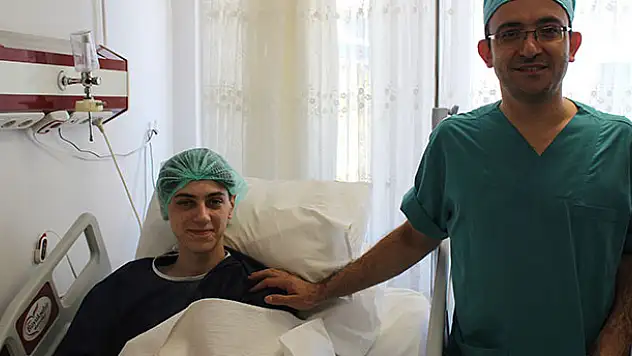 Müslüman olan Litvanyalı genç sünnet oldu
