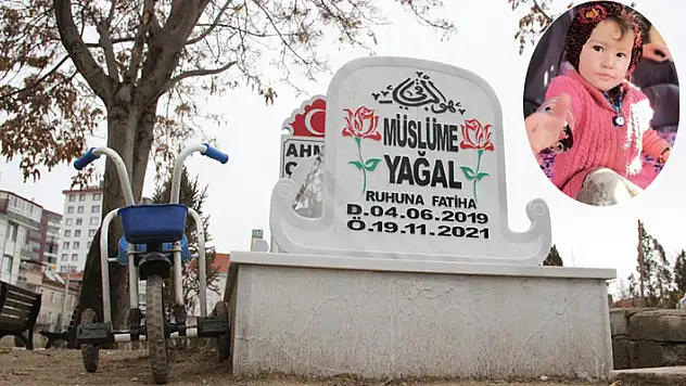 Müslüme'nin mezarına yürek dayanmaz! Hayırsever mermerci böyle tasarladı