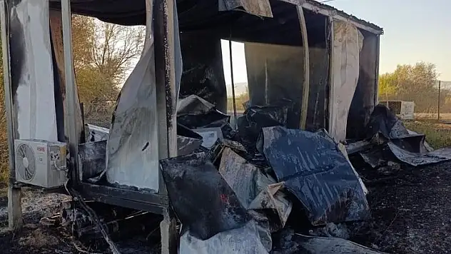 Muş'ta çıkan yangında 30 dönümlük alan küle döndü