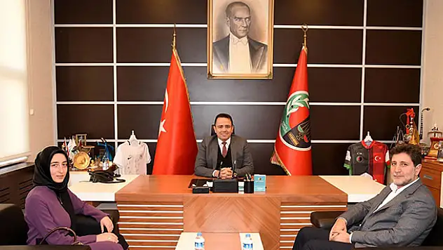 Mustafa Ak: 'SOBE Vakfımız ülkemiz için örnek model olarak görülmektedir'