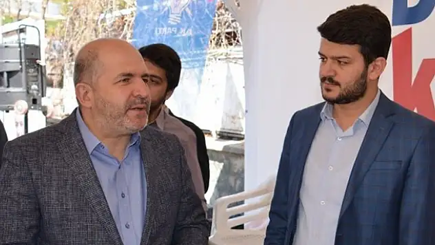 Mustafa Baloğlu 'Evet' çadırlarını gezdi