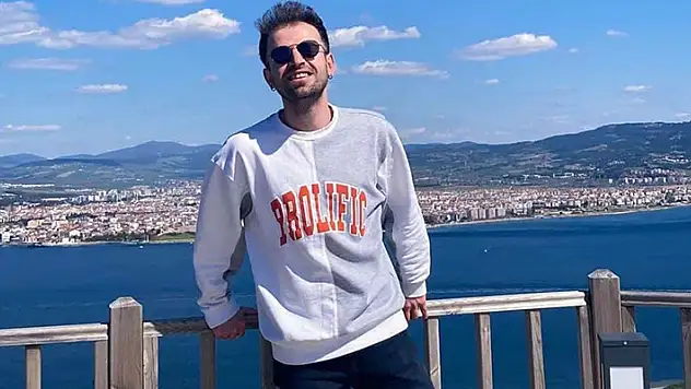 Müzik öğretmeni, ilaç almak gittiği eczanenin önünde kalp krizi geçirip öldü

