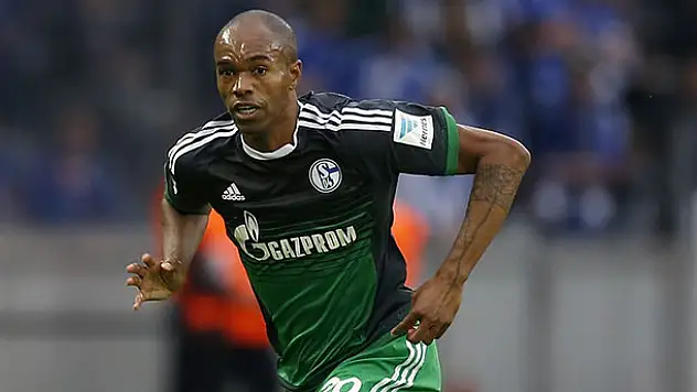 Naldo yine olmadı