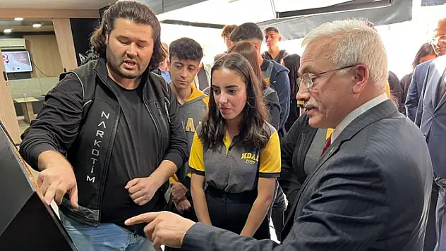 Narko Tır Aksaray'da vatandaşları bilinçlendirdi
