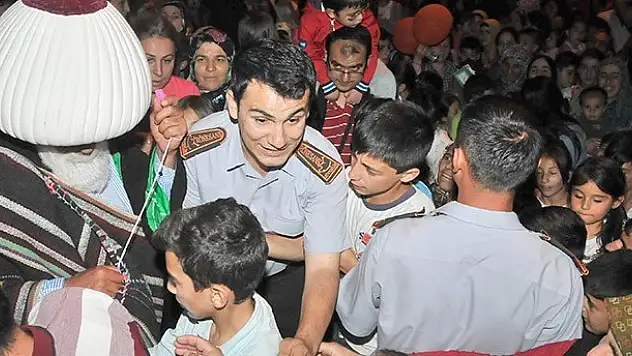 Nasreddin Hoca'dan Çocuklara Hediye