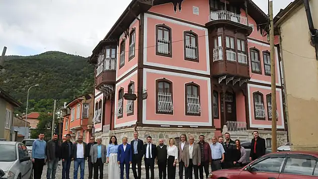 Nasreddin Hoca'yı araştırmak için Almanya'dan Akşehir'e geldiler
