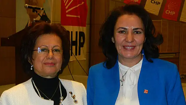 Nazife Demirhan, CHP Konya İl Kadın Kolları Başkanı seçildi