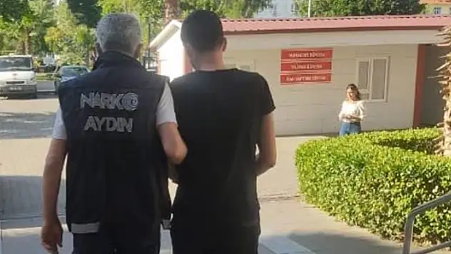 Nazilli'de durdurulan otomobilden 1 kilo eroin ele geçirildi
