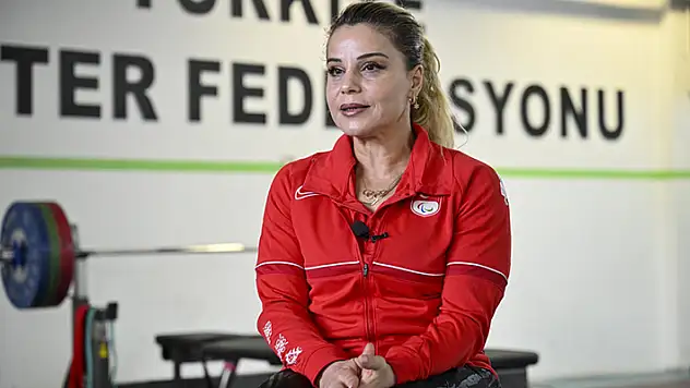 Nazmiye Muratlı Paris'te bronz madalya kazandı
