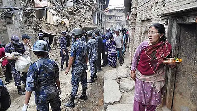 Nepal'deki ikinci depremde 36 kişi öldü