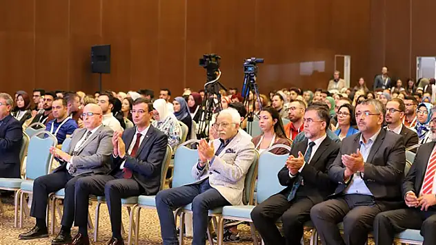 NEÜ 2. Uluslararası Diş Hekimliği Kongresi ve Fuarı gerçekleştirildi
