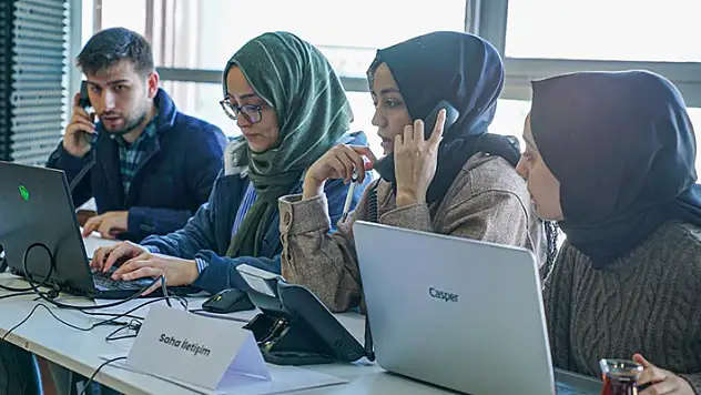 NEÜ Afet Destek Koordinasyon Merkezi yaraları sarmak için çalışıyor
