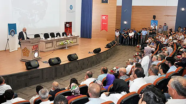 NEÜ'de 15 Temmuz Paneli düzenlendi