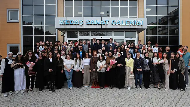 NEÜ'de acılar ve direniş sanata yansıdı