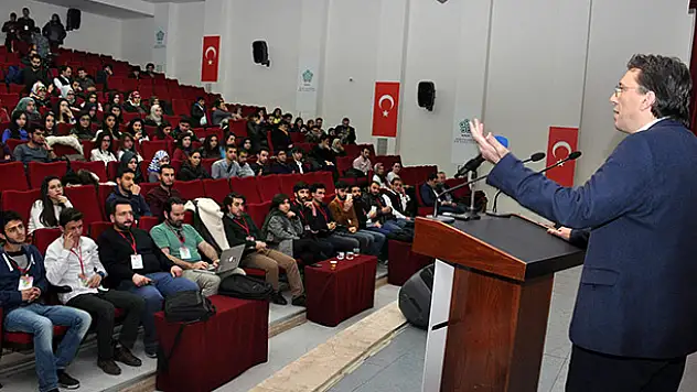 NEÜ'de Devfest Etkinlikleri'nin 4'ncüsü gerçekleştirildi