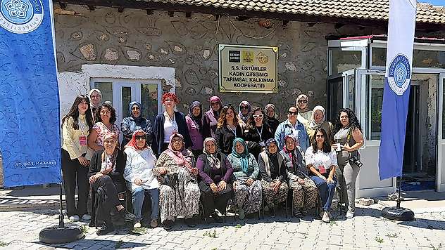 NEÜ'de kadın kooperatifçiliği konuşuldu