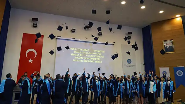 NEÜ'de mezuniyette kök hücre bağışı çağrısı
