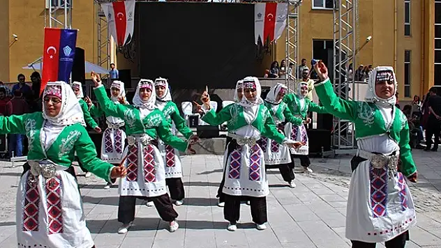 NEÜ'de şenlik heyecanı devam ediyor