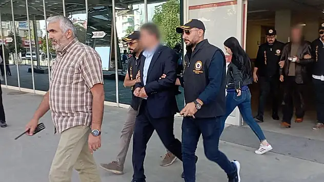NEÜ'deki silahlı akademisyen kavgasında iki kişi hakim karşısına çıktı 