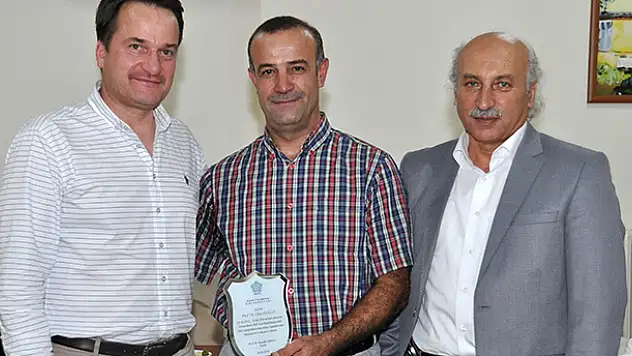 NEÜ'den bilimsel araştırmalara 49 milyon lira destek
