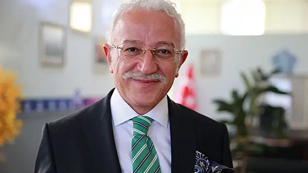 NEÜ'den İzmir'deki öğrencilerine destek