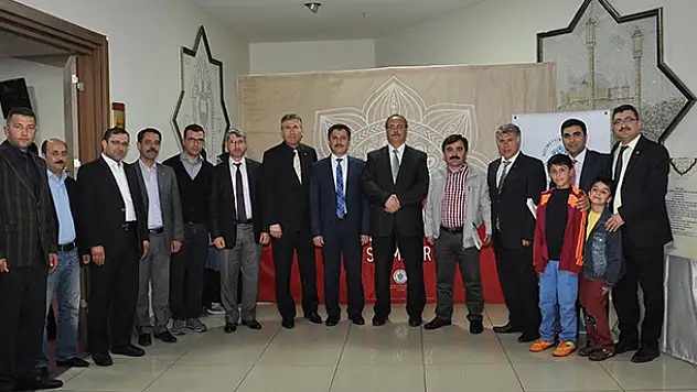 NEÜ'den Mesnevi Tercümeleri ve Şerhleri sergisi