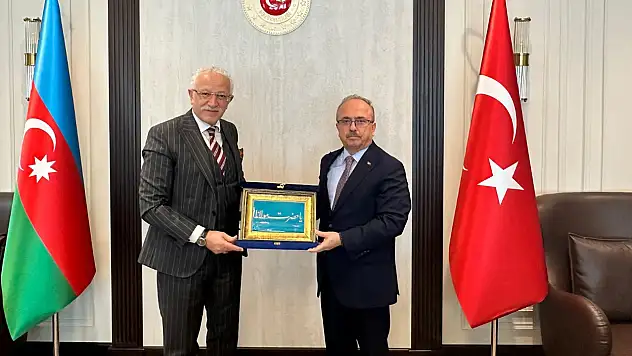 NEÜ ile Azerbaycan bağları güçleniyor