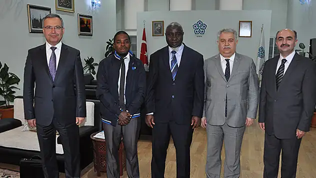 NEÜ ile Uganda İslam Üniversitesi protokol imzaladı