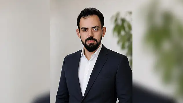 NEÜ'lü akademisyene TÜSEB desteği