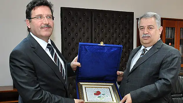NEÜ Meram Tıp Fakültesi'nde devir teslim