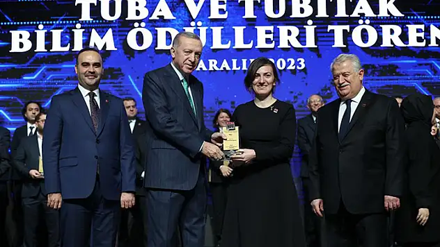 NEÜ Öğretim Üyesi Doç. Dr. Sündüs Erbaş Çakmak'a TÜBA ve TÜBİTAK'tan 2 ödül

